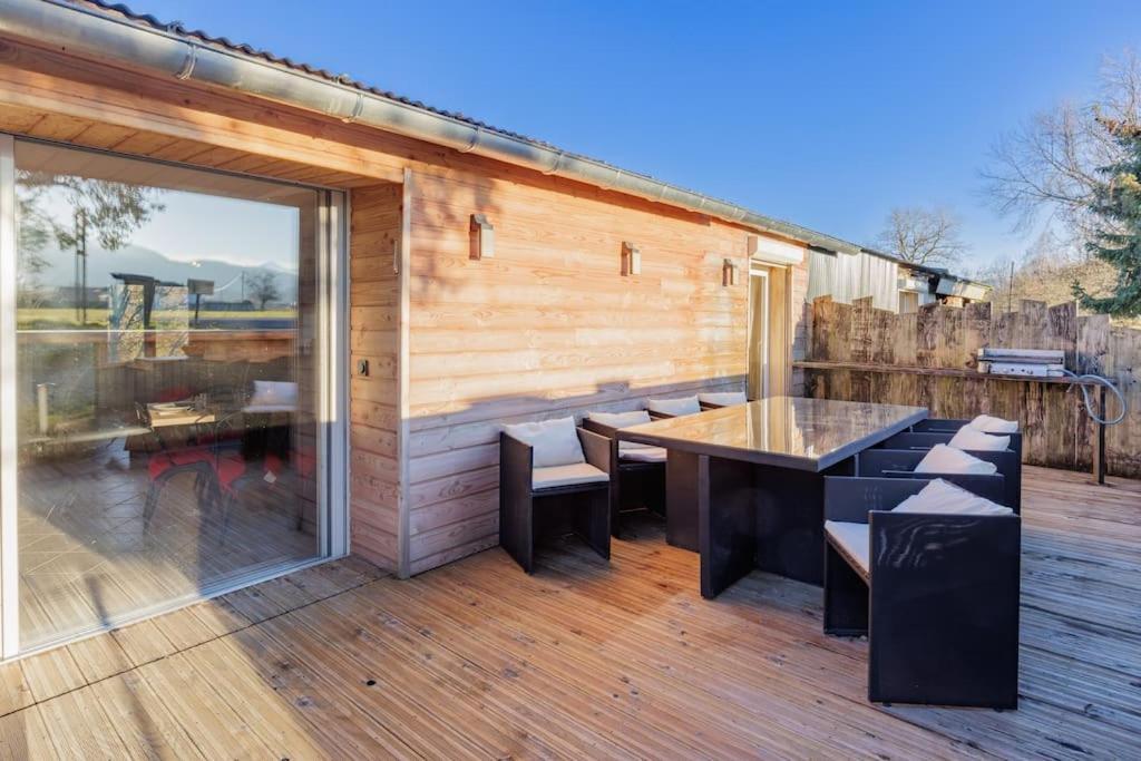 Le Garage Villa Lorp-Sentaraille Exteriör bild